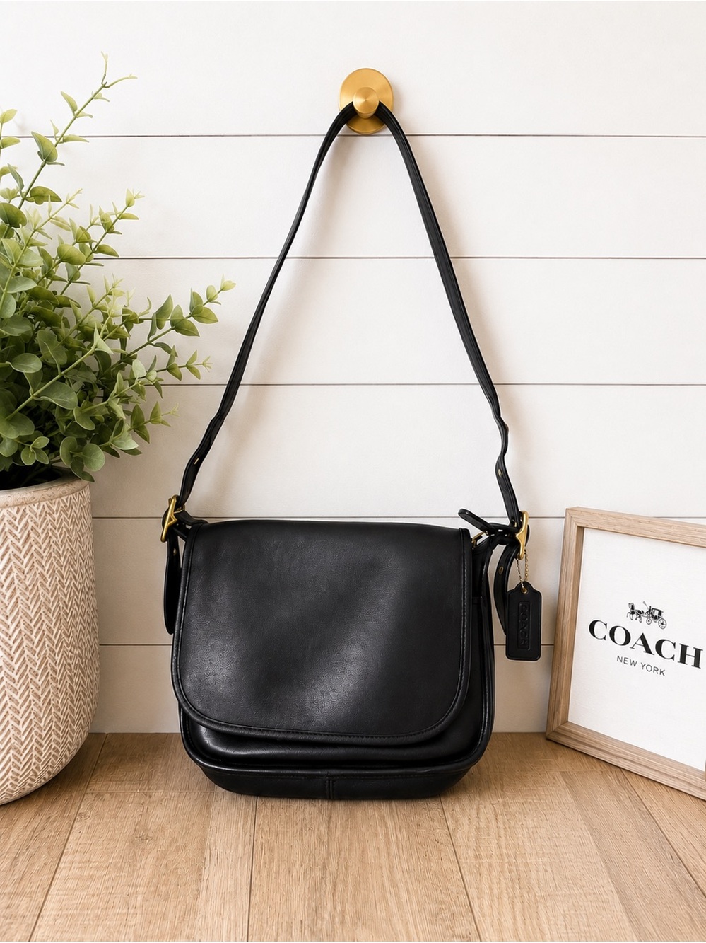🖤✨ Coach Black Leather Shoulder Bag | Classic Flap Handbag ✨🖤